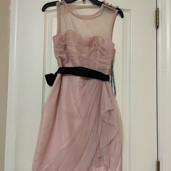 Vera Wang dress - Picture 2 of 3